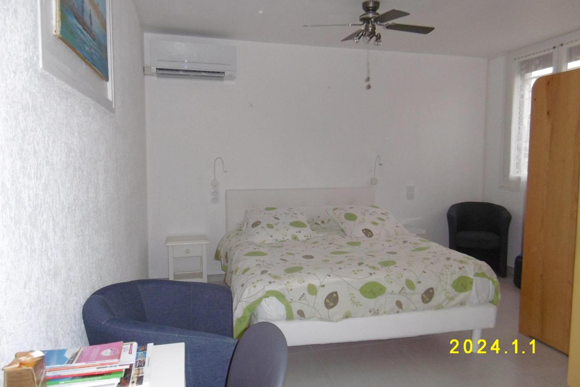 Rez De Chaussee Studio Climatise Dans Villa Aigues-Mortes Ngoại thất bức ảnh